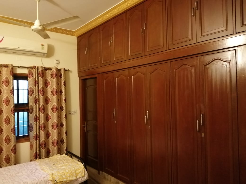 Fully furnished 2600 sqft House for Sale