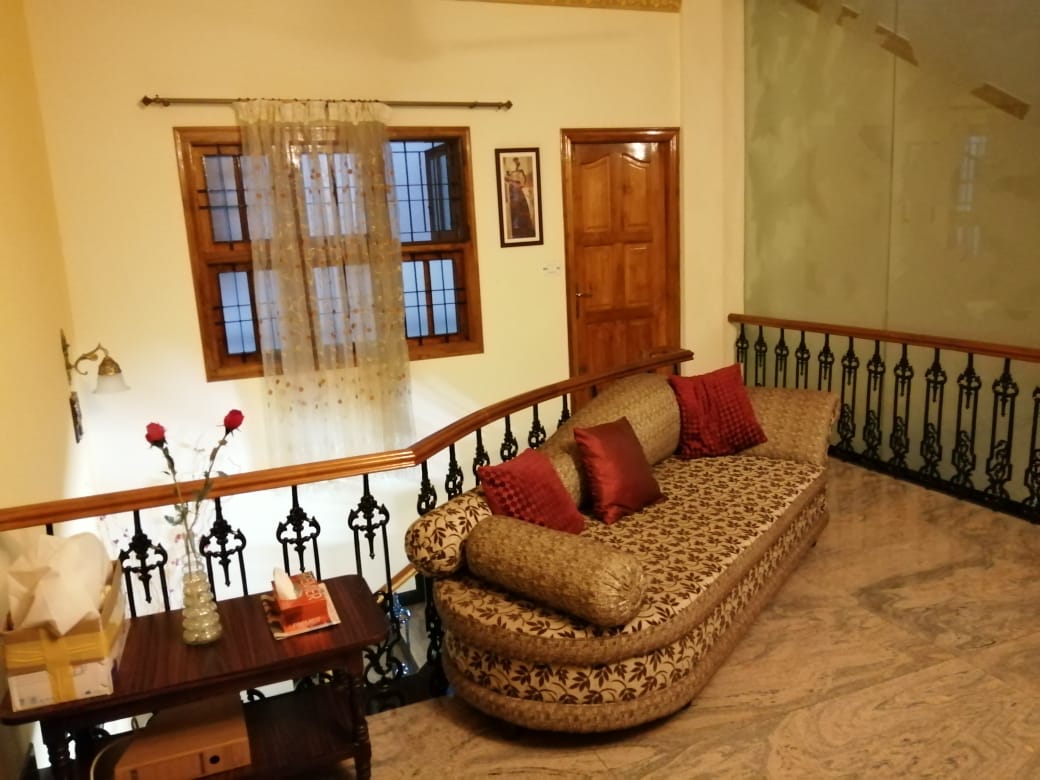 Fully furnished 2600 sqft House for Sale