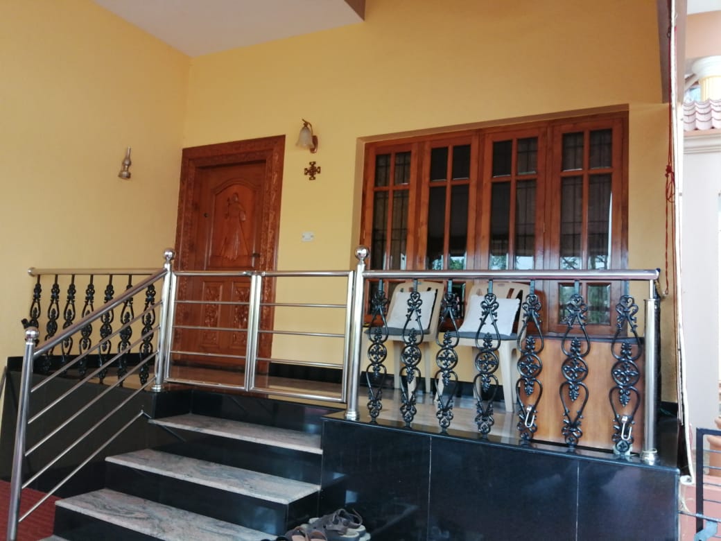 Fully furnished 2600 sqft House for Sale