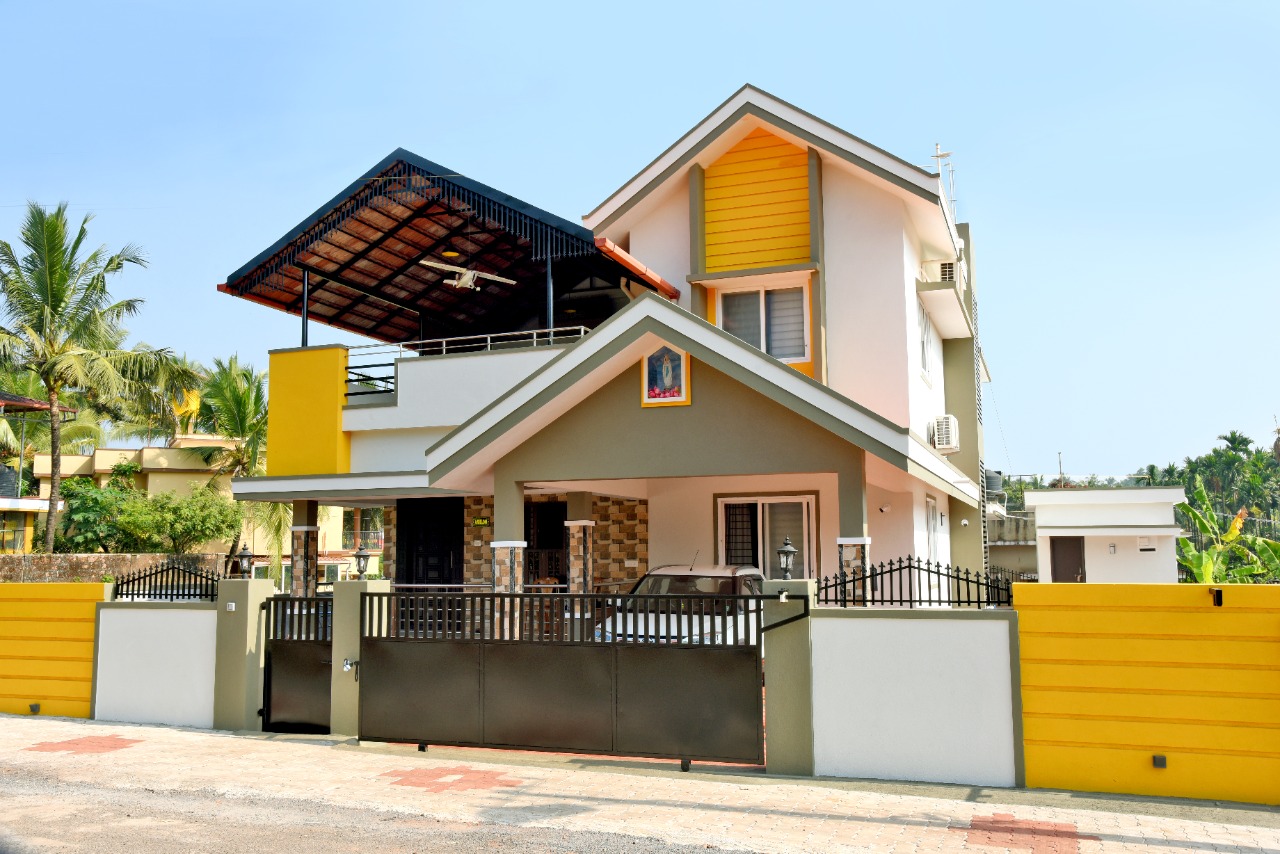 Fully furnished 2600 sqft, independent  house