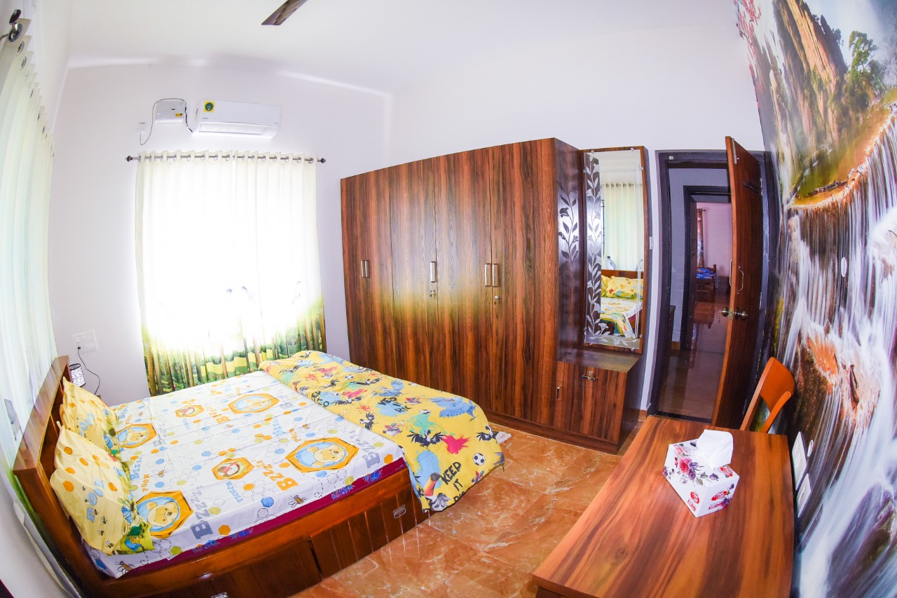 Fully furnished 2600 sqft, independent  house