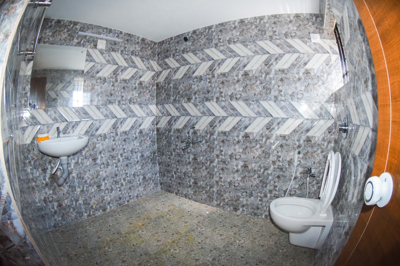 Fully furnished 2600 sqft, independent  house